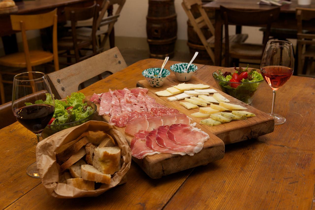 Seano Tenuta Di Capezzana Bed & Breakfast エクステリア 写真