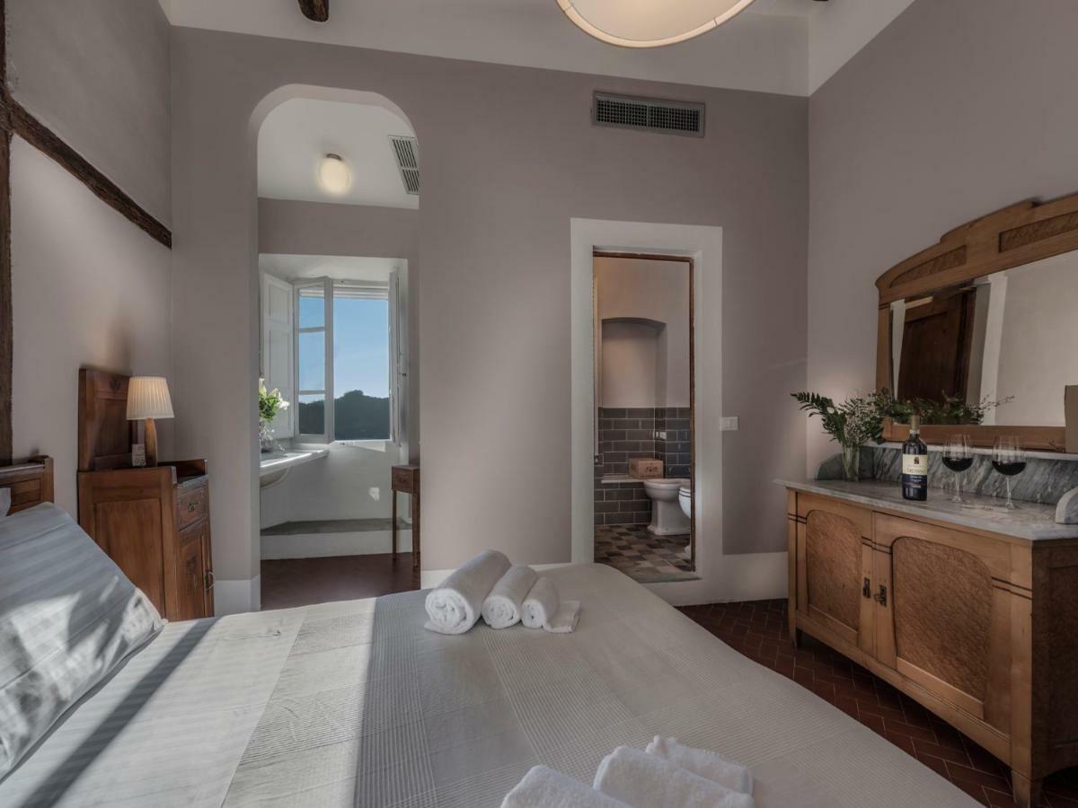 Seano Tenuta Di Capezzana Bed & Breakfast エクステリア 写真